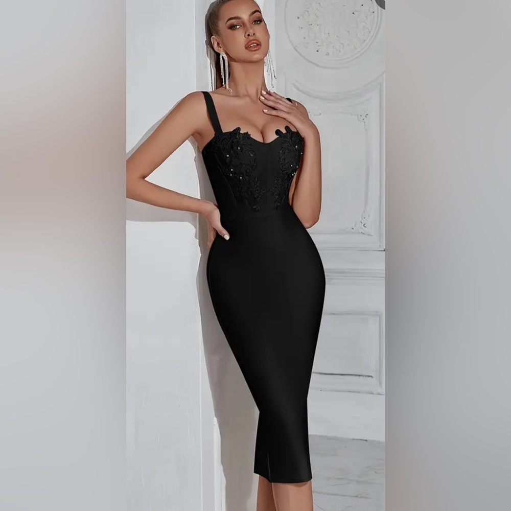 Dress black 
Size M